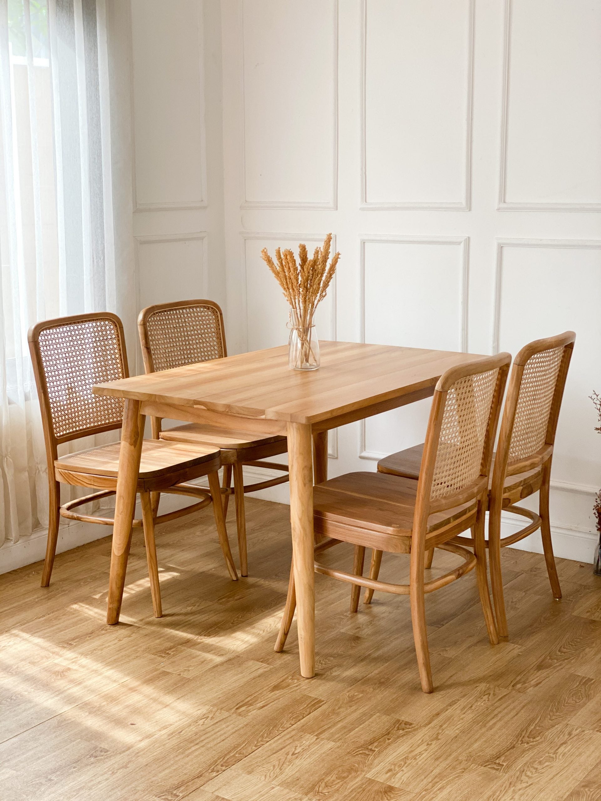 Kevin Dining Set by Woodsluck